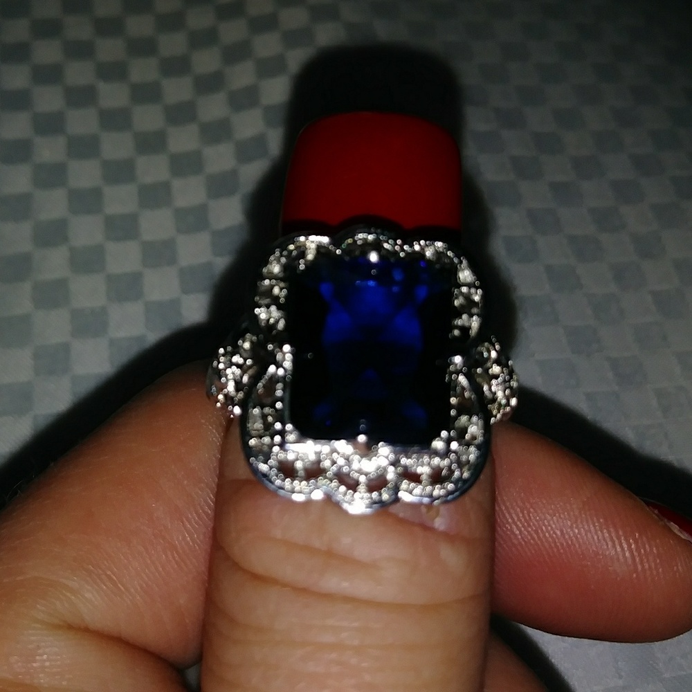 Blue sapphire color stone with hearts ring silver - Picture 2 of 7